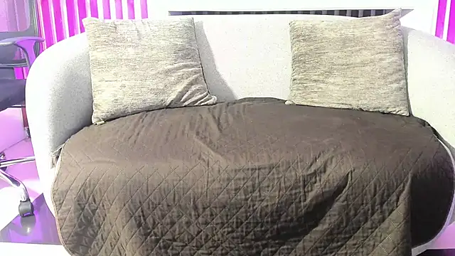 RyanGreys online show from September 2025 03:01:01 AM