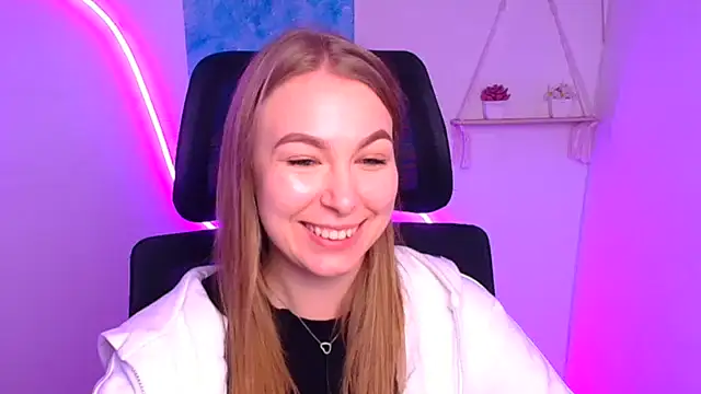 Dana flowers online show from November 2025 12:32:02 PM