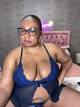 VixenRoyaleX online show from February 2026 03:18:01 AM