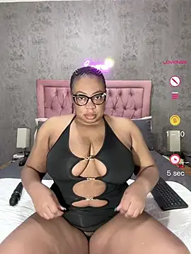 VixenRoyaleX online show from May 2026 02:17:02 AM