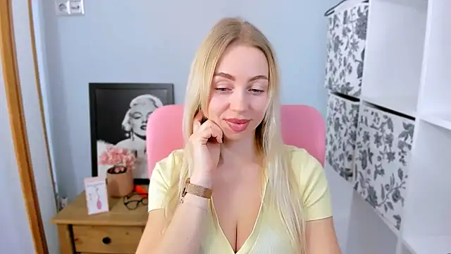 MargaritaRose online show from March 2026 07:26:02 AM