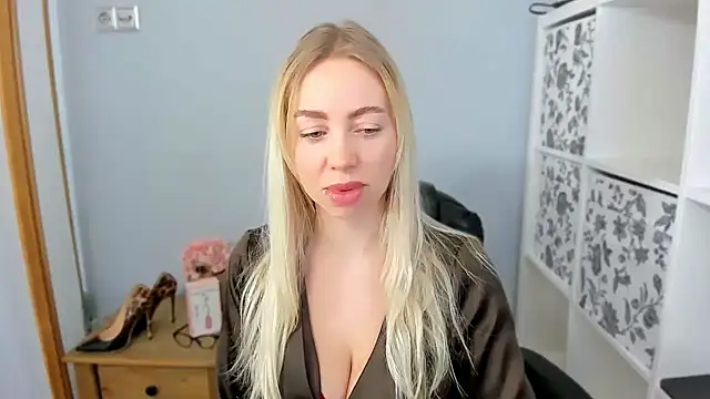 MargaritaRose online show from February 2026 06:15:01 AM