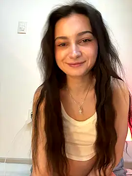 lunalovelee online show from December 2025 01:33:02 PM