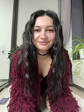 lunalovelee online show from February 2026 01:09:01 PM