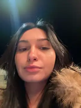 lunalovelee online show from November 2025 01:56:02 PM