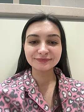 lunalovelee online show from January 2026 03:27:01 PM