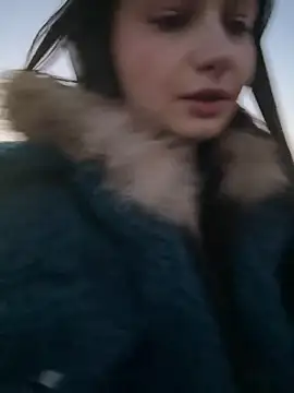 lunalovelee online show from December 2025 08:38:01 AM