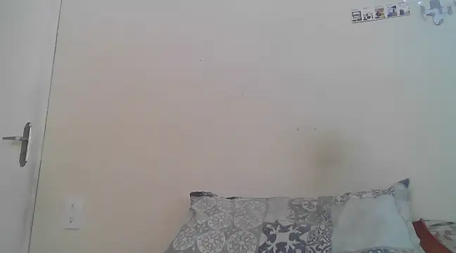 Snapshot of pikolo15cmt chatting on February 2025 07:30:01 PM pikolo15cmt online show from February 2025 07:30:01 PM