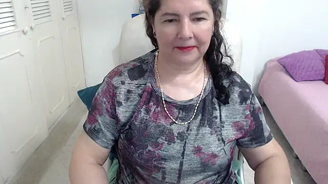 leonela 69 online show from April 2026 02:27:02 AM