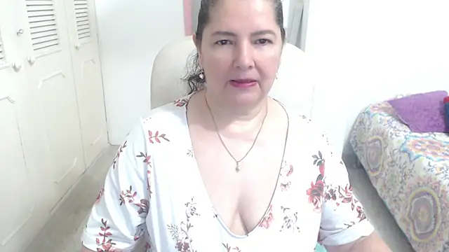 leonela 69 online show from May 2026 12:47:02 AM