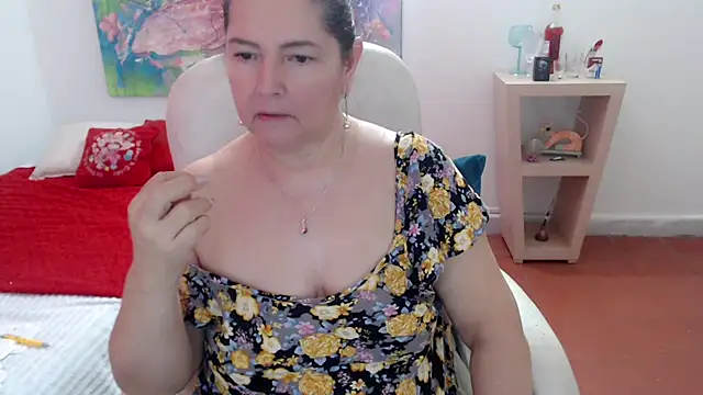 leonela 69 online show from November 2025 01:56:02 PM