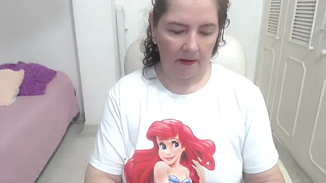 leonela 69 online show from July 2026 12:33:02 AM
