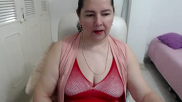leonela 69 online show from April 2026 02:07:01 AM