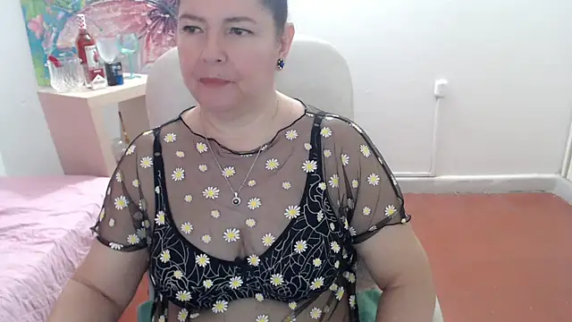 Snapshot of leonela_69 chatting on October 2025 01:07:02 AM leonela 69 online show from October 2025 01:07:02 AM