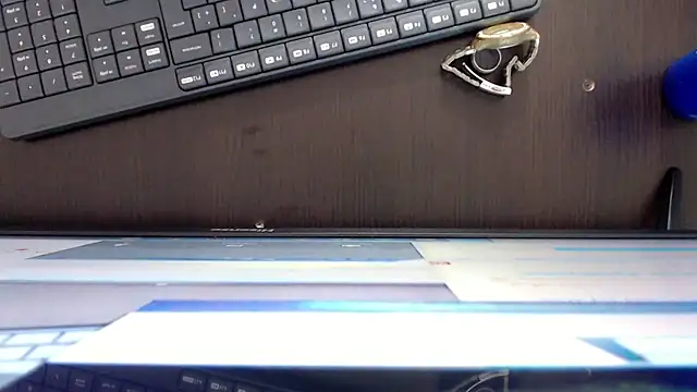 leonela 69 online show from December 2025 08:31:01 AM