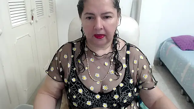 leonela 69 online show from April 2026 02:30:01 AM