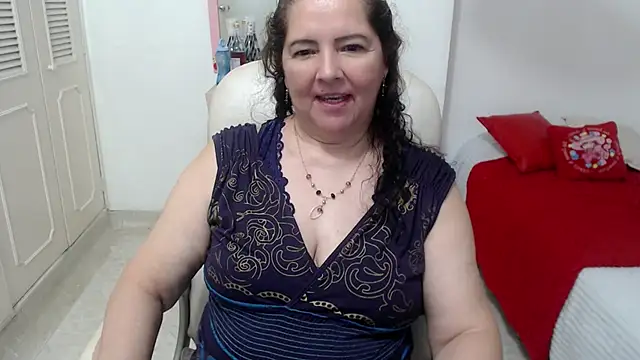 leonela 69 online show from June 2026 10:53:02 AM