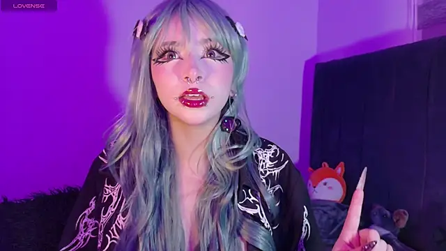 purplelilith3 online show from June 2026 11:10:02 AM