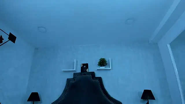 EmiliaRose  online show from November 2025 08:57:02 PM