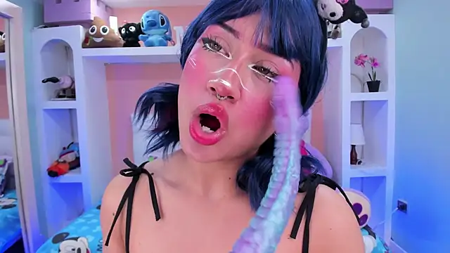 miss   megan online show from October 2025 06:07:02 PM