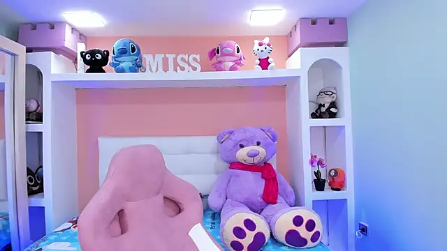 miss   megan online show from September 2025 02:34:01 AM