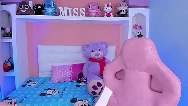 miss   megan online show from October 2025 02:34:01 AM