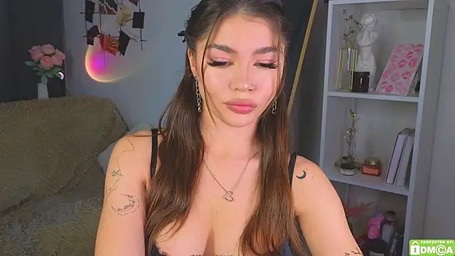 Caroline  Brown online show from October 2025 04:13:01 AM