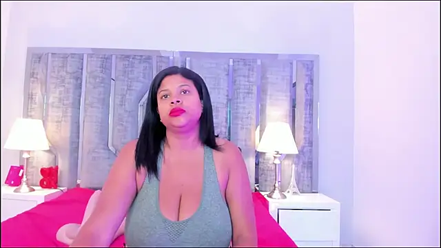 Ciara Benet online show from December 2025 12:07:02 PM