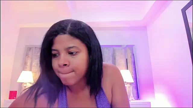 Ciara Benet online show from November 2025 12:09:01 PM