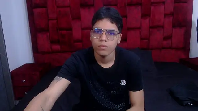 David Gil19 online show from January 2026 05:36:02 AM