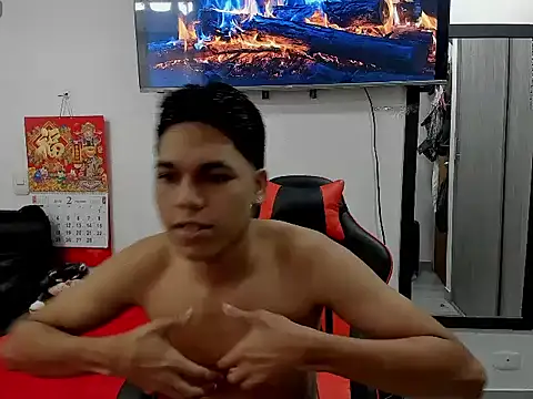 David Gil19 online show from February 2025 01:38:01 PM