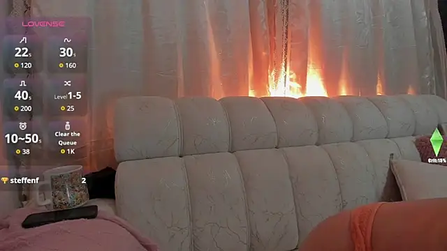 Snapshot of PamelaBliss chatting on November 2025 09:34:01 AM PamelaBliss online show from November 2025 09:34:01 AM