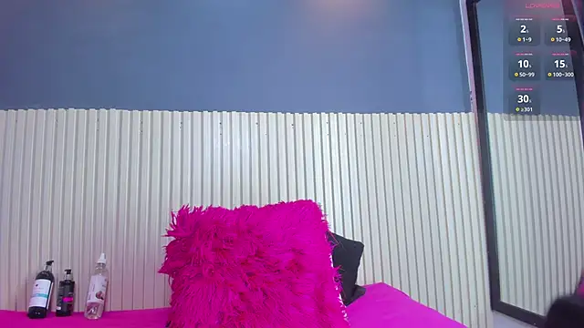 Aida-nicolle online show from November 2025 10:15:01 AM