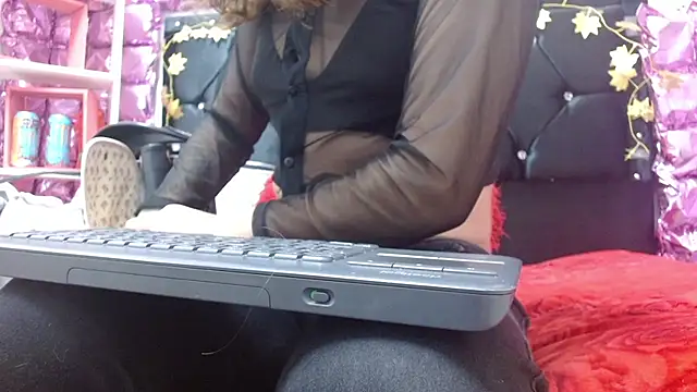 poisondost hot online show from October 2025 11:55:01 AM