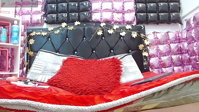 poisondost hot online show from November 2025 04:52:02 PM