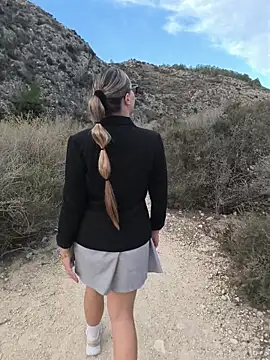 Mona Plus online show from October 2025 06:56:01 AM