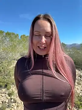 Mona Plus online show from March 2026 09:33:02 AM