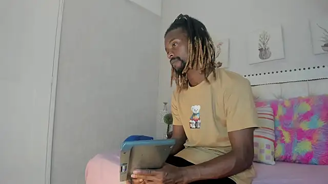 LooganX online show from September 2025 01:49:01 AM