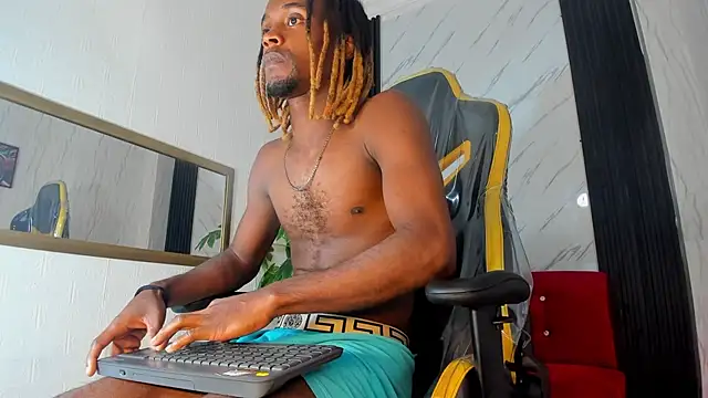 LooganX online show from February 2025 06:28:02 PM