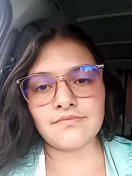 Yulil23 online show from February 2025 08:52:02 PM