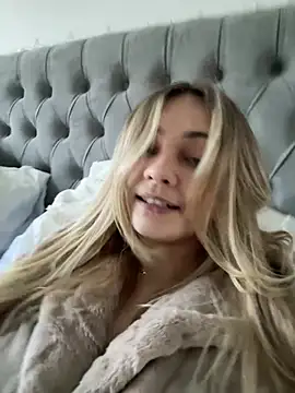 skyemorgan01 online show from March 2026 11:52:02 AM