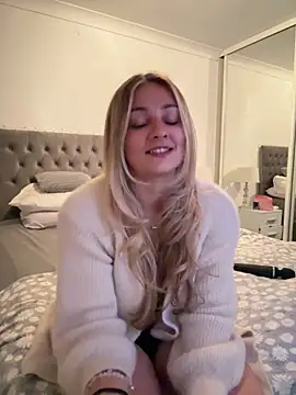 skyemorgan01 online show from June 2026 09:05:01 PM