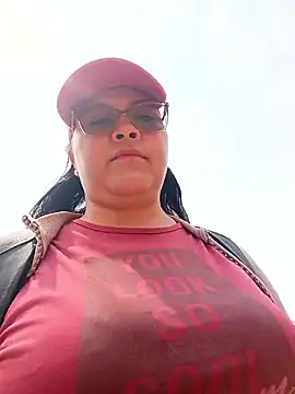 promiscuous-indecent-momm online show from April 2026 03:05:01 PM