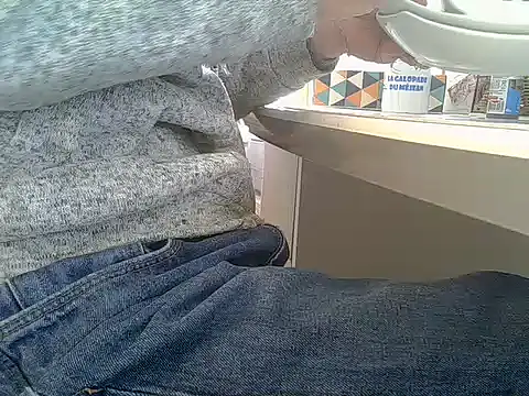 createur34 online show from November 2025 01:00:02 PM