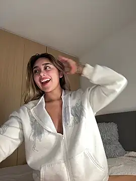 Hornyholly   online show from March 2026 10:33:02 PM