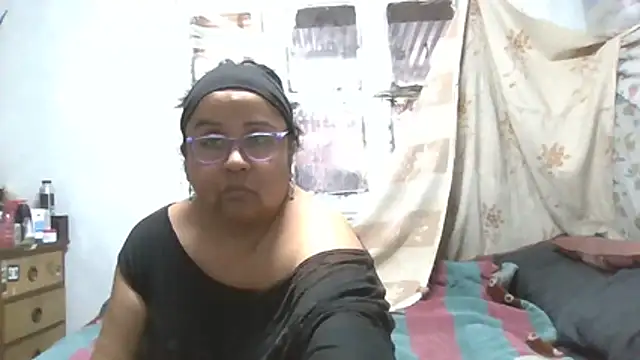 erinadarling79 online show from July 2026 03:44:02 PM