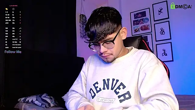 isaac-saenz online show from November 2025 09:47:02 PM