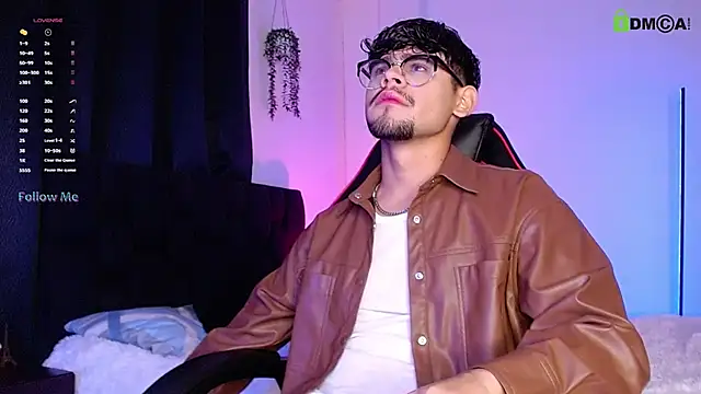 Snapshot of isaac-saenz chatting on October 2025 11:17:01 PM isaac-saenz online show from October 2025 11:17:01 PM