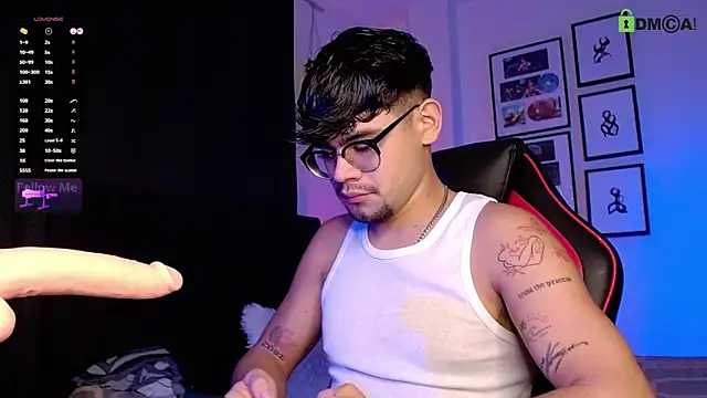 isaac-saenz online show from November 2025 09:13:02 PM