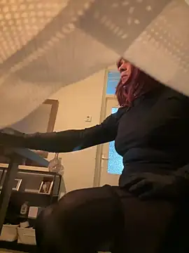 Bleueyez007 online show from April 2026 09:54:02 PM